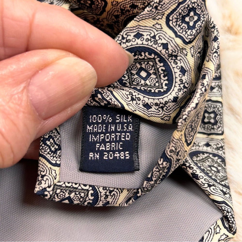 Source Unknown Gray Geometric Pattern Tie - Picture 4 of 4